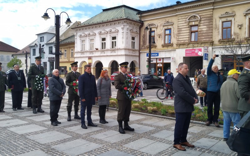 Pietna spomienka a ocenenie politických väzňov