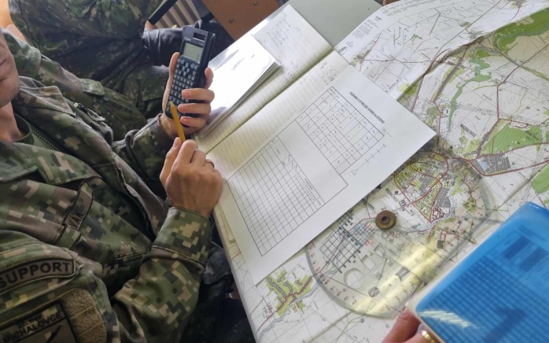 Odborná príprava kadetov delostrelcov