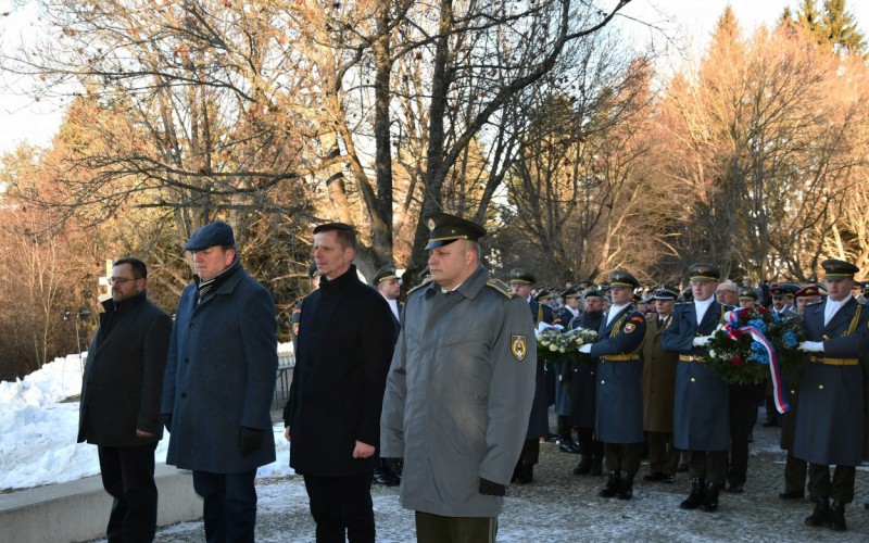 Spomienkové podujatie na vojenskom cintoríne Háj-Nicovô