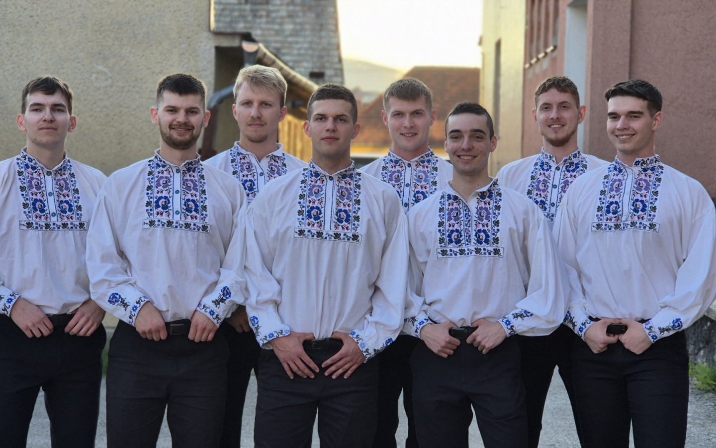 Prvé vystúpenie folkloristov z AOS