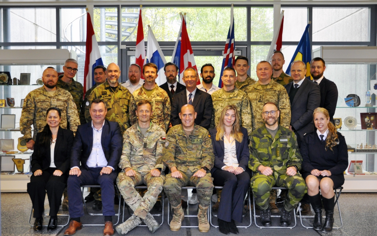 AOS a SWEDINT spoločne pre NATO