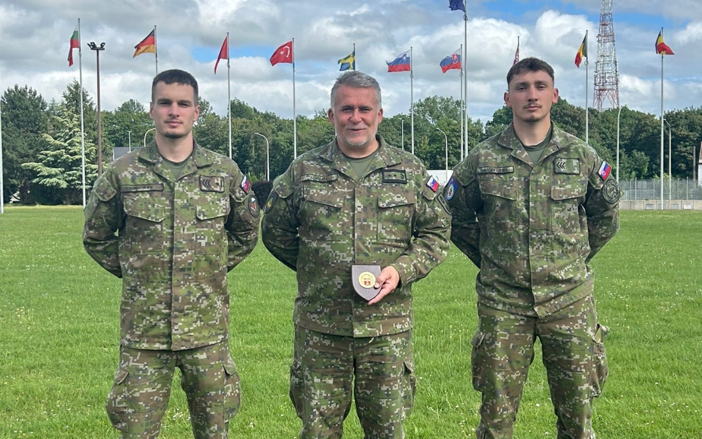 Charitatívne podujatie spojilo príslušníkov Aliancie v belgickom Monse