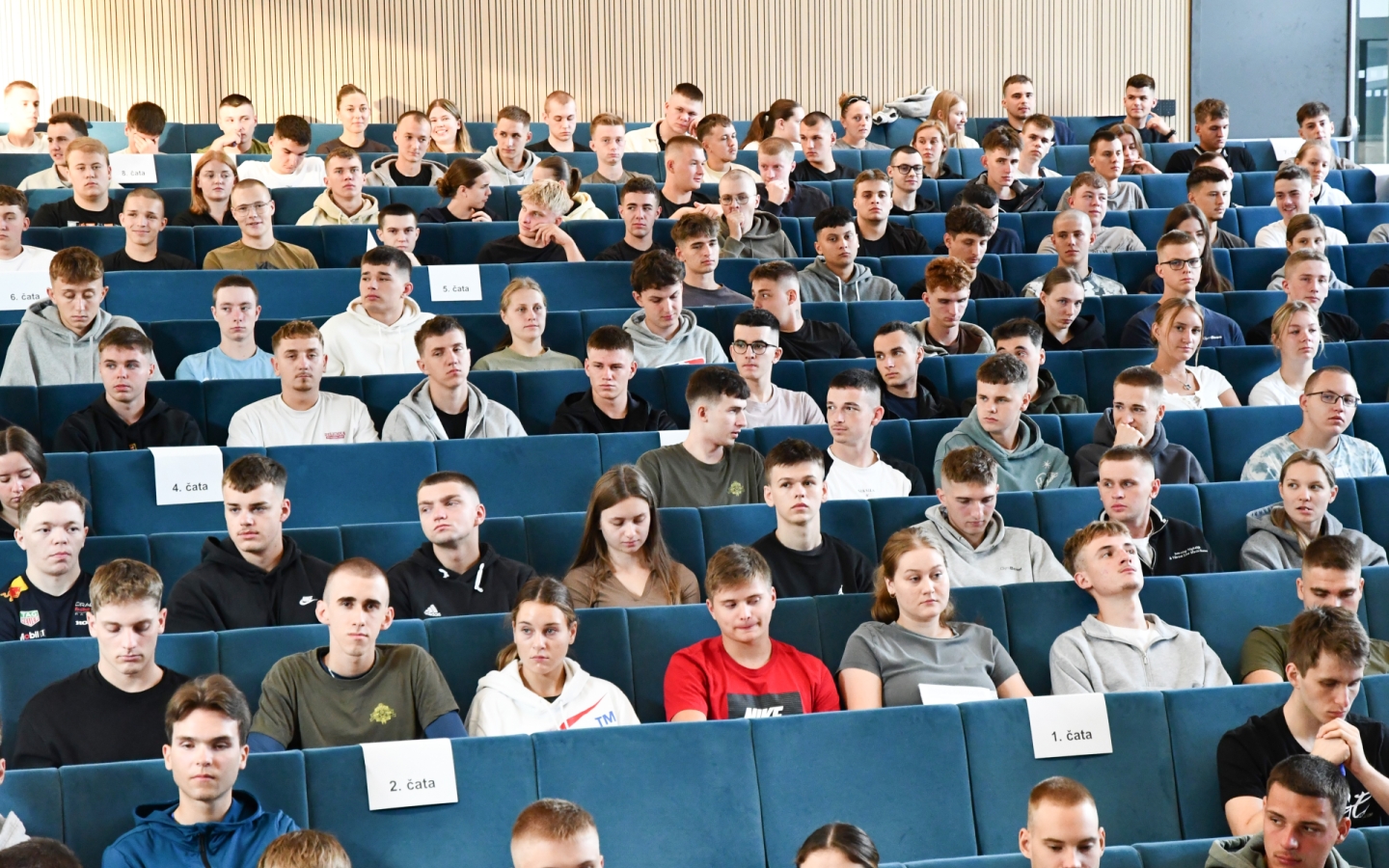 Na AOS nastúpilo 243 kadetov, ktorých čaká základný vojenský výcvik