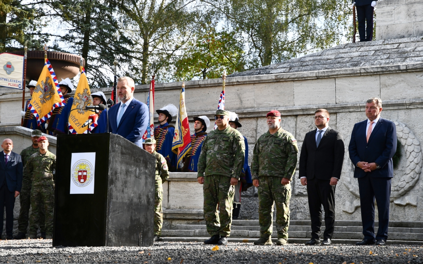 230 kadetov dnes zložilo vojenskú prísahu za účasti prezidenta SR.