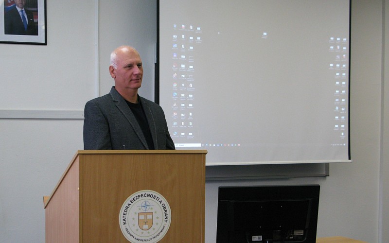 Týždeň vedy na AOS (10. – 13. 11. 2025)