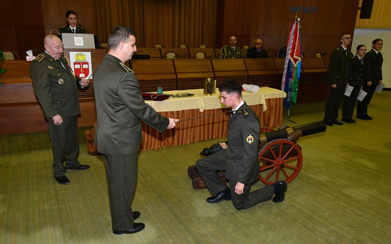 Prijímanie nových učňov do Cechu delostreleckého 4. 12. 2025