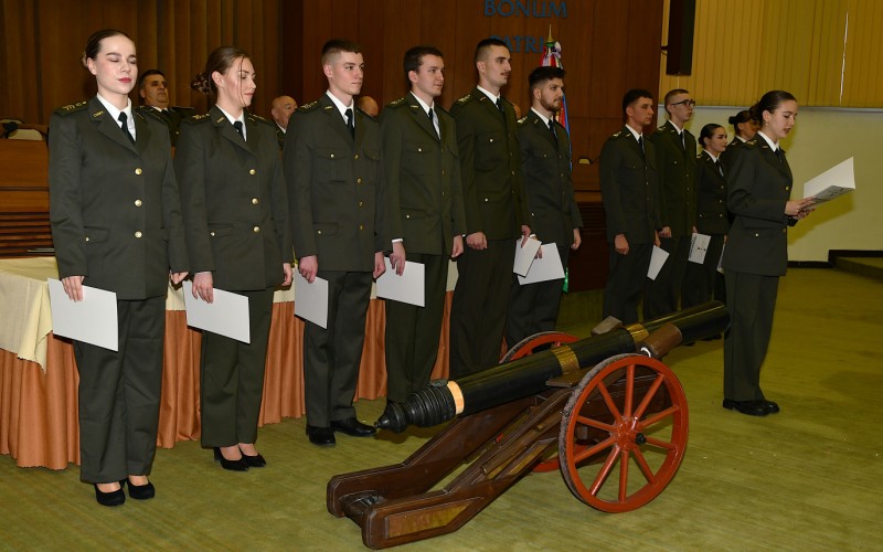 Prijímanie nových učňov do Cechu delostreleckého 4. 12. 2025