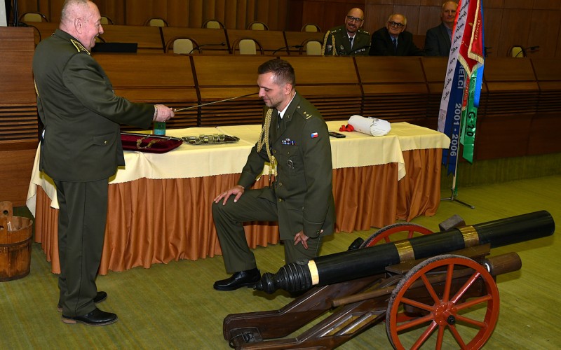 Prijímanie nových učňov do Cechu delostreleckého 4. 12. 2025