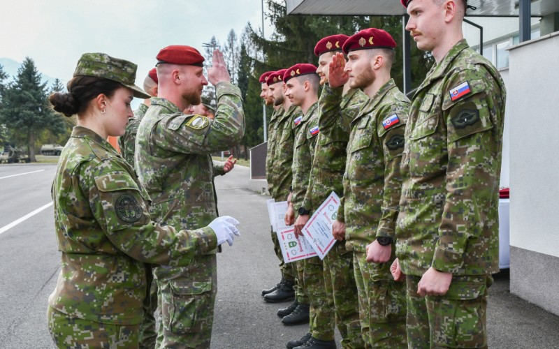 Slávnostný nástup pri príležitosti odovzdania bordových baretiek, 16.03.2026