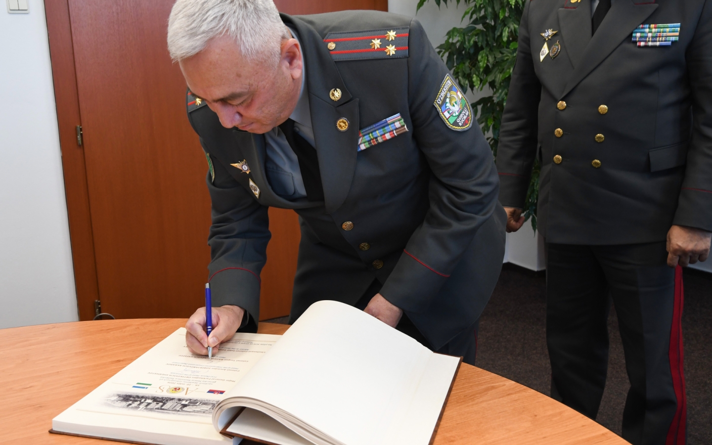 Zástupcovia Univerzity vojenskej bezpečnosti a obrany Uzbeckej republiky na AOS, 19. 05. 2026