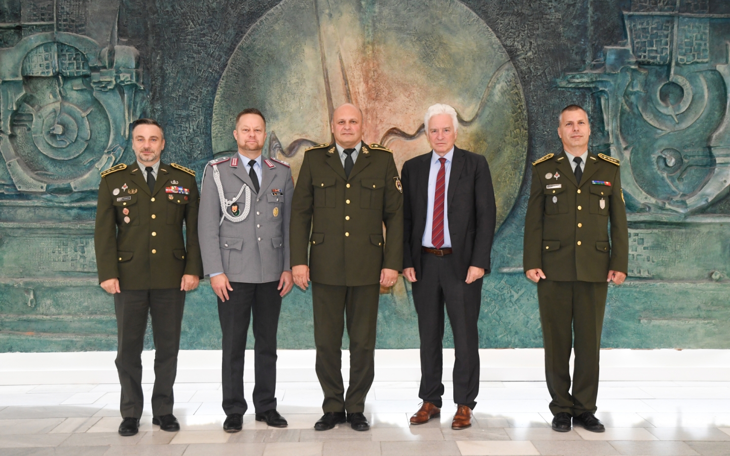 Veľvyslanec Spolkovej republiky Nemecko a pridelenec obrany Spolkovej republiky Nemecko navštívili AOS, 26. 10. 2026