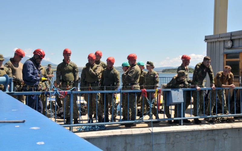 Komplexné cvičenie kadetov Akadémie ozbrojených síl