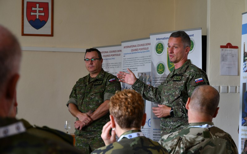 Zahraničná delegácia navštívila AOS v rámci Viedenského dokumentu OBSE