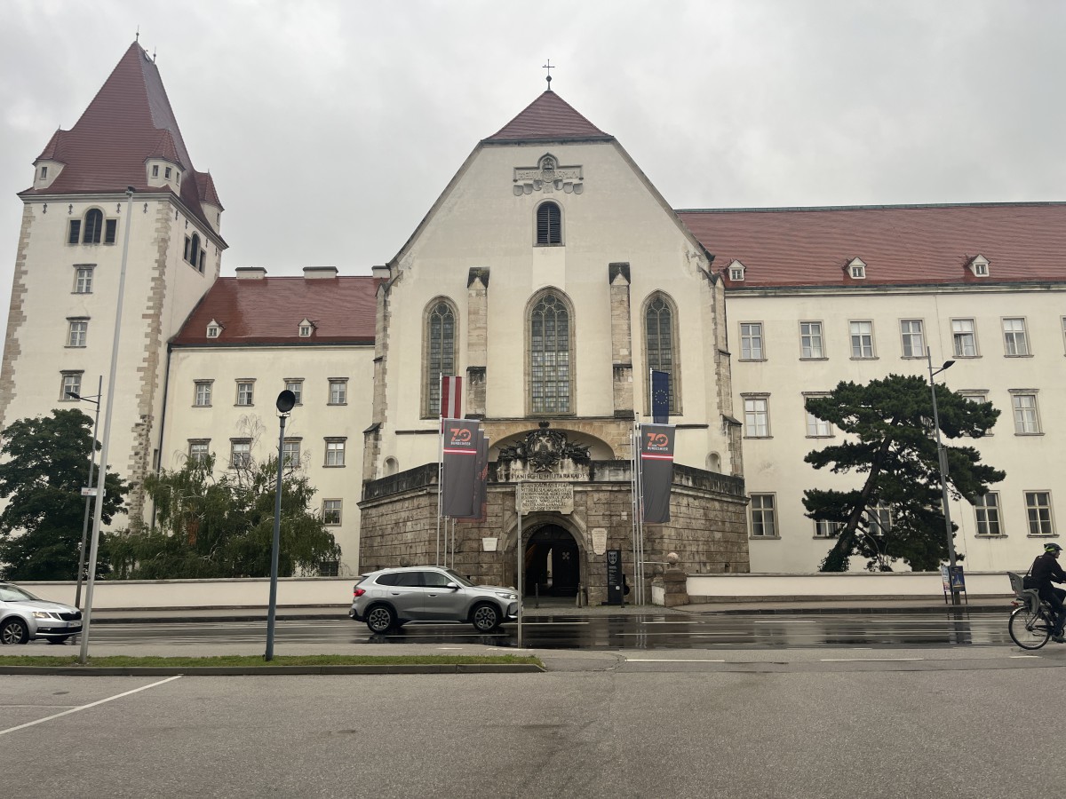 Basic Military English at the Theresan Military Academy