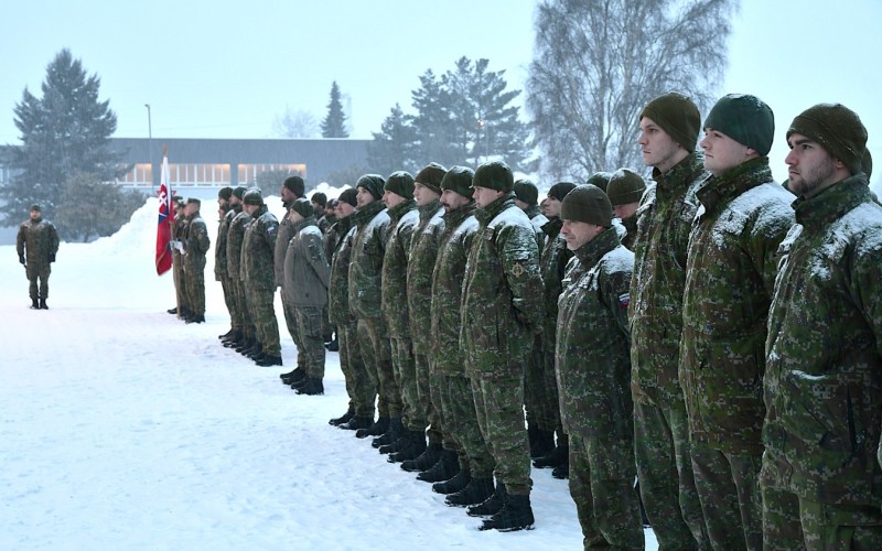 Slávnostný nástup pripomenul 33 rokov samostatnej Slovenskej republiky
