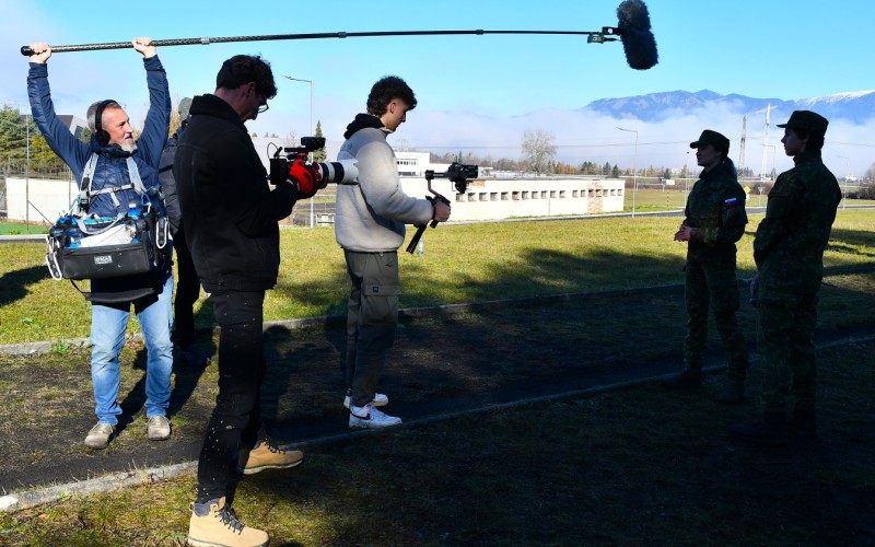 Nakrúcanie televíznej relácie Ľavou zadnou na AOS                    6. 11. 2025