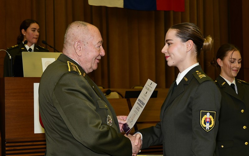 Prijímanie nových učňov do Cechu delostreleckého 4. 12. 2025