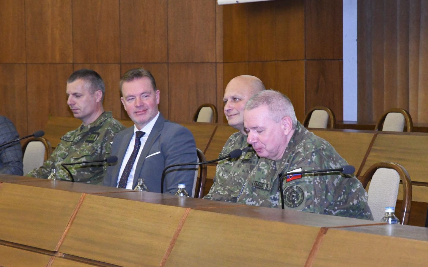 Stály predstaviteľ SR pri NATO a stály vojenský predstaviteľ SR pri NATO a EÚ na pôde AOS, 28. 04. 2026