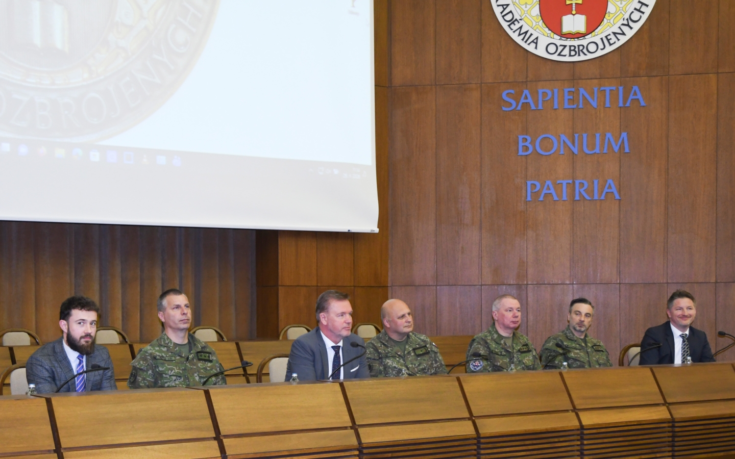 Stály predstaviteľ SR pri NATO a stály vojenský predstaviteľ SR pri NATO a EÚ na pôde AOS, 28. 04. 2026