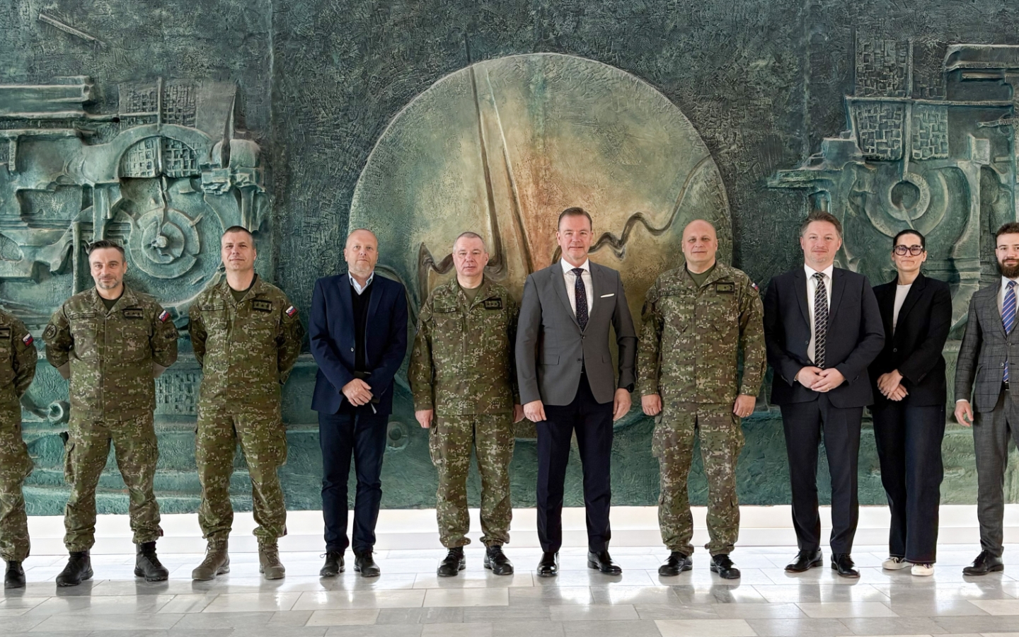 Stály predstaviteľ SR pri NATO a stály vojenský predstaviteľ SR pri NATO a EÚ na pôde AOS, 28. 04. 2026