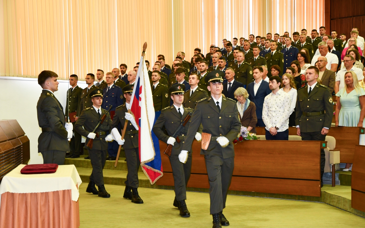 Slávnostná promócia kadetov AOS, 03. 07. 2026