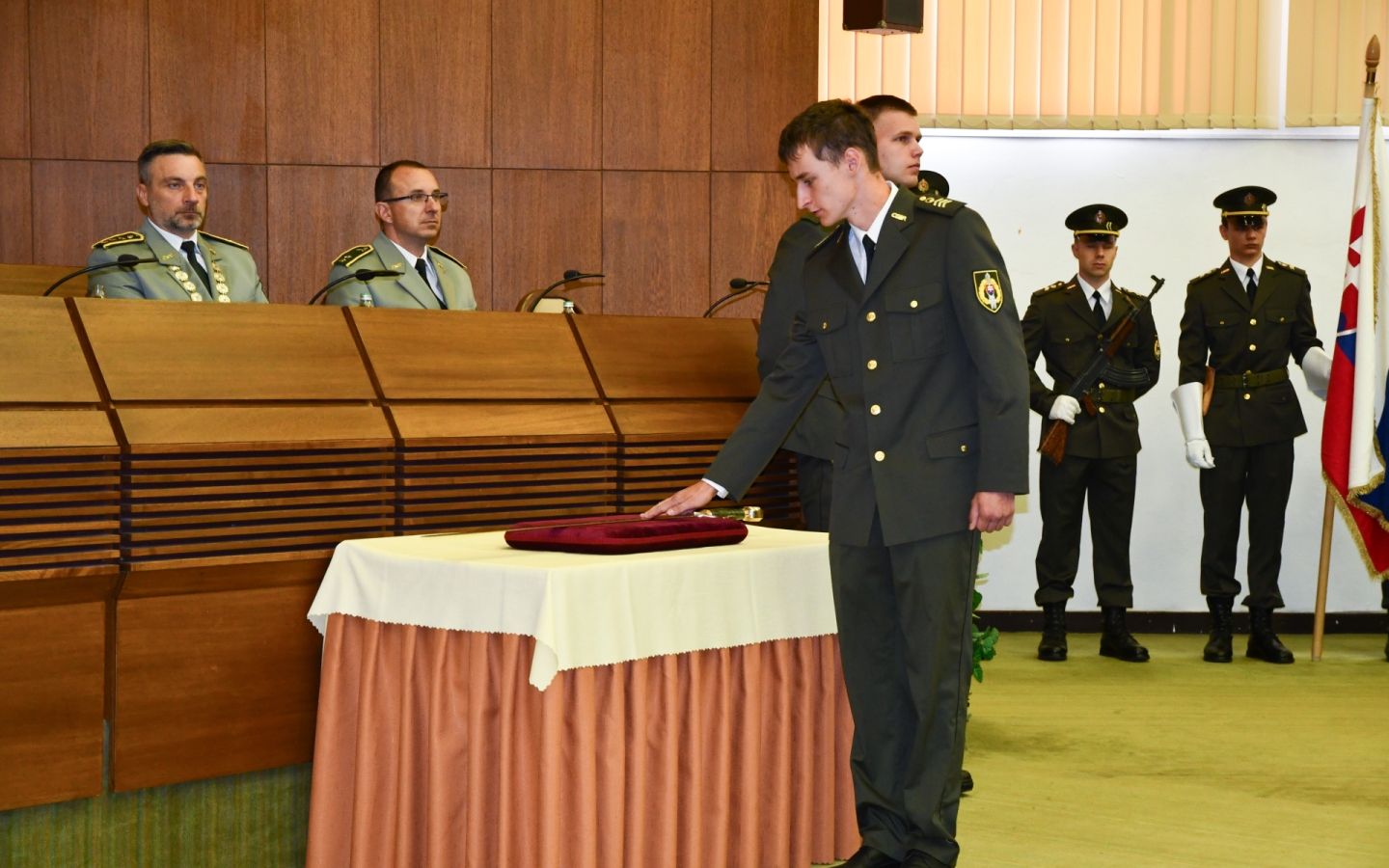 Slávnostné promócie bakalárov, 10. 07. 2026